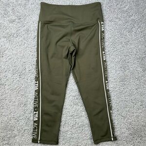 Zyia Leggings Womens 6-8 Sage Green Capri Activewear Performance Wear Gym Casual